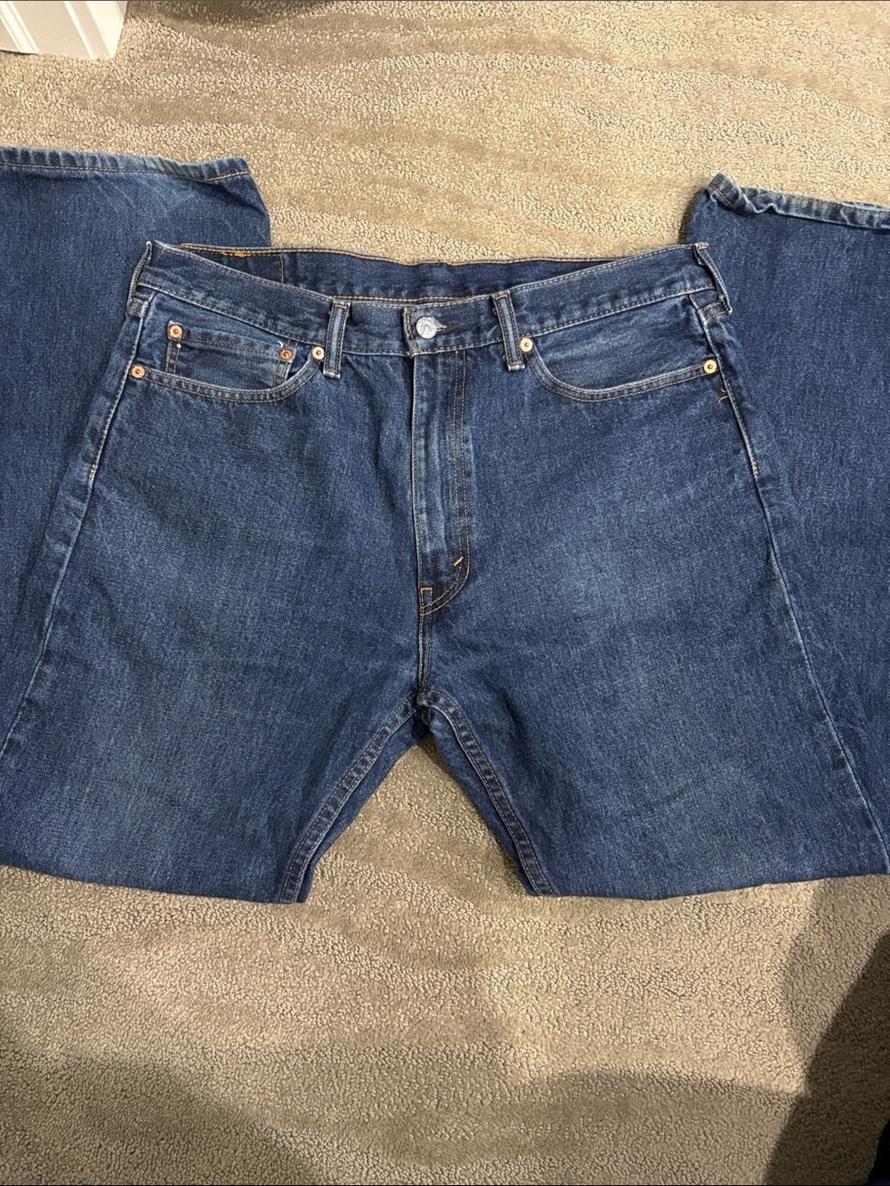Levi’s Classic Men's Dark Blue Denim Jeans - Straight Fit size 36